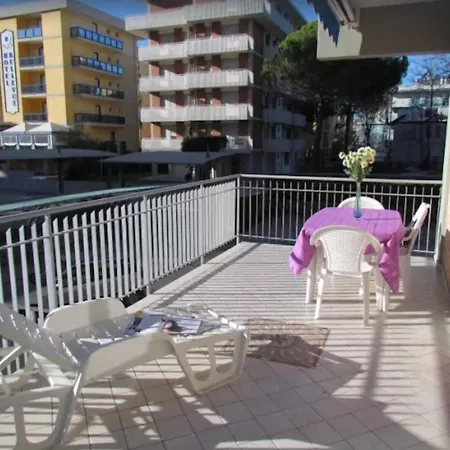 Flat With Large Terrace To Enjoy The Sun 公寓 *