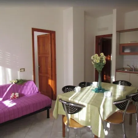 Flat With Large Terrace To Enjoy The Sun