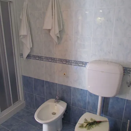 Flat With Large Balcony In Lejlighed