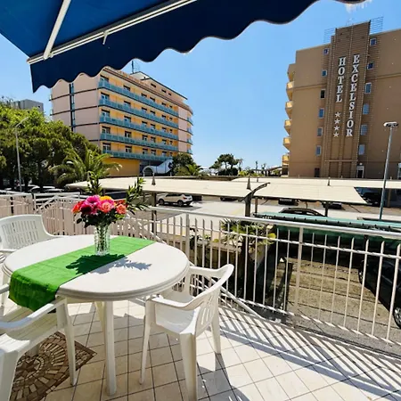 Flat With Large Balcony In Lejlighed Bibione