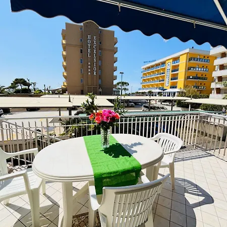 Lejlighed Flat With Large Balcony In *